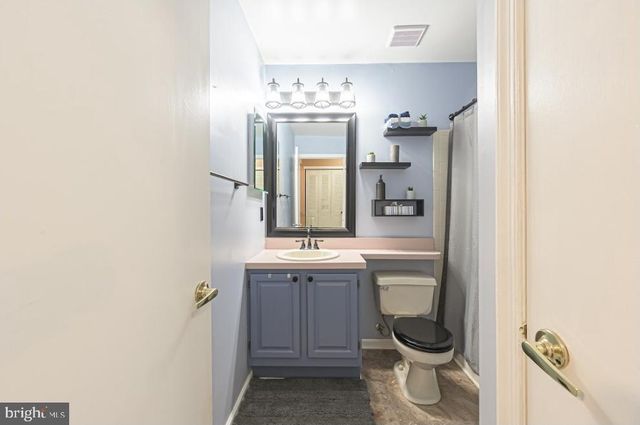 1202 WHARTON RD, Mount Laurel, NJ 08054