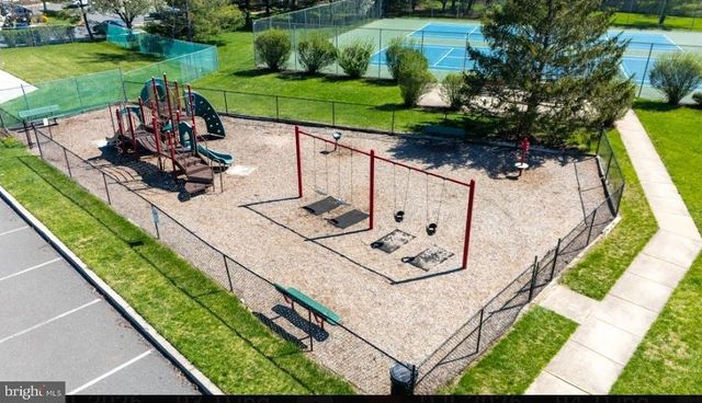1202 WHARTON RD, Mount Laurel, NJ 08054