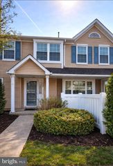 1202 WHARTON RD, Mount Laurel, NJ 08054