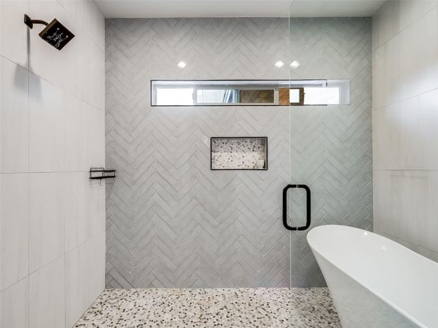 8603 Big Horn Circle, Lago Vista, TX 78645