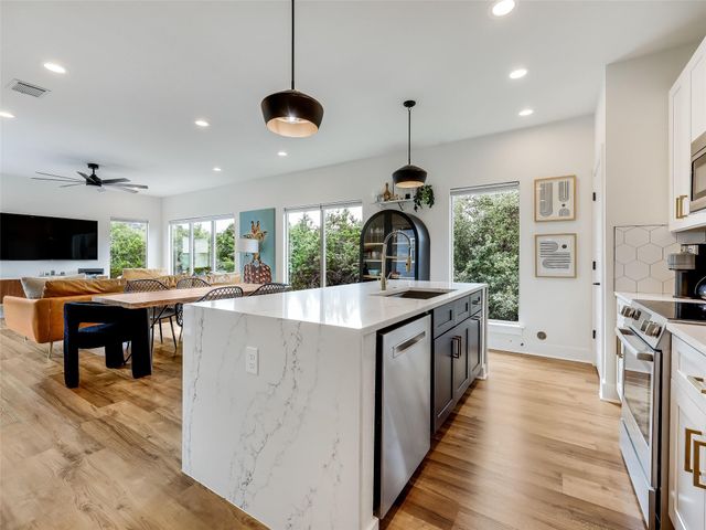 8603 Big Horn Circle, Lago Vista, TX 78645