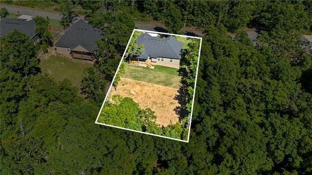 17 Carnahan Lane, Bella Vista, AR 72715