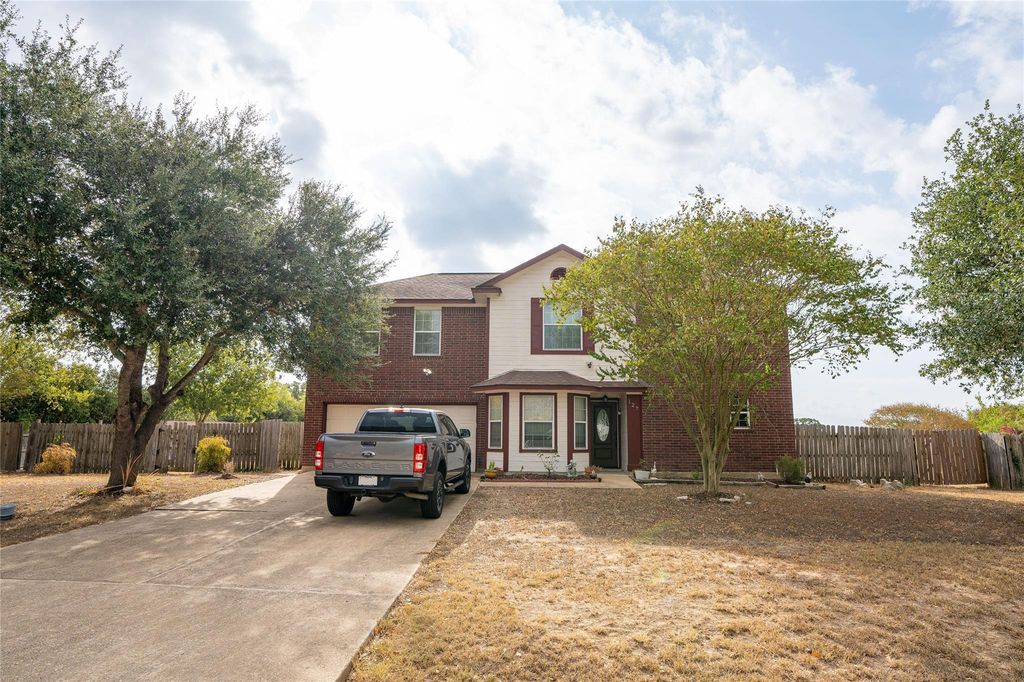 127 Meadow WAY, Cedar Creek, TX 78612
