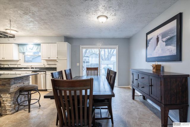 5830 S 152nd Avenue, Omaha, NE 68137