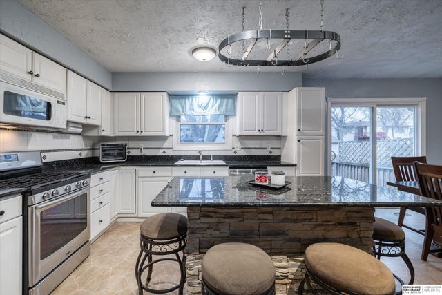 5830 S 152nd Avenue, Omaha, NE 68137