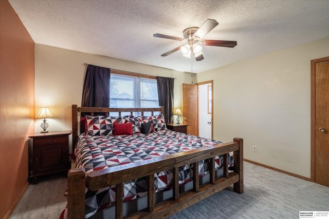 5830 S 152nd Avenue, Omaha, NE 68137