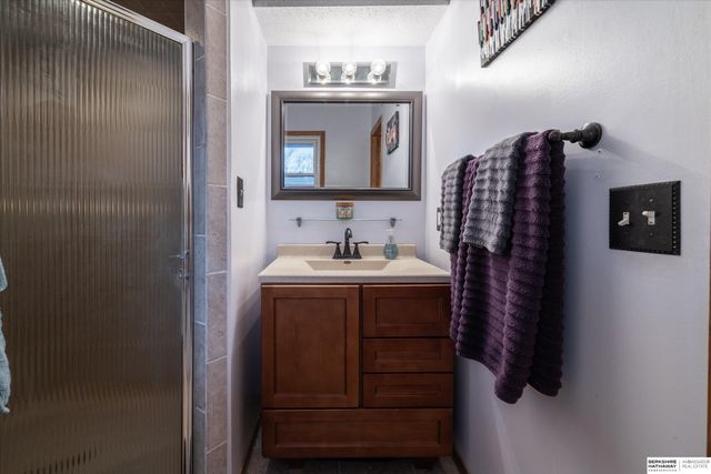 5830 S 152nd Avenue, Omaha, NE 68137