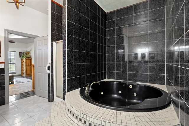 6524 Fair Road, Kaufman, TX 75142