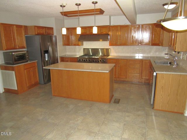 804 E E Street, Butner, NC 27509