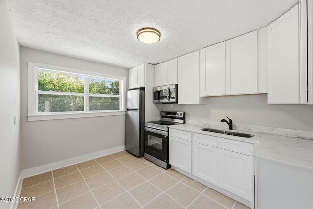 2204 Edgewood Drive, Panama City, FL 32405