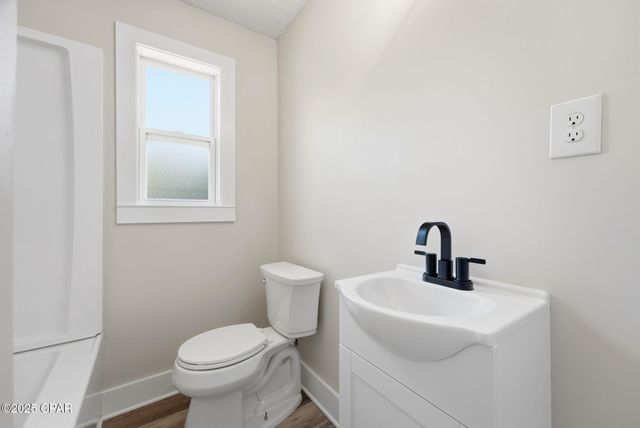 2204 Edgewood Drive, Panama City, FL 32405