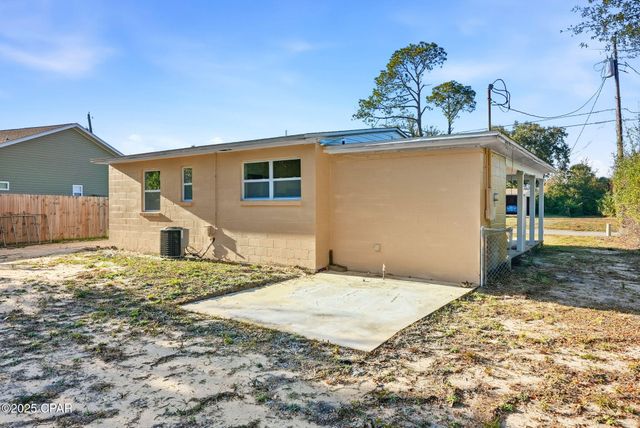 2204 Edgewood Drive, Panama City, FL 32405