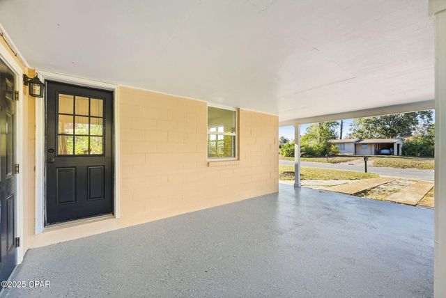 2204 Edgewood Drive, Panama City, FL 32405