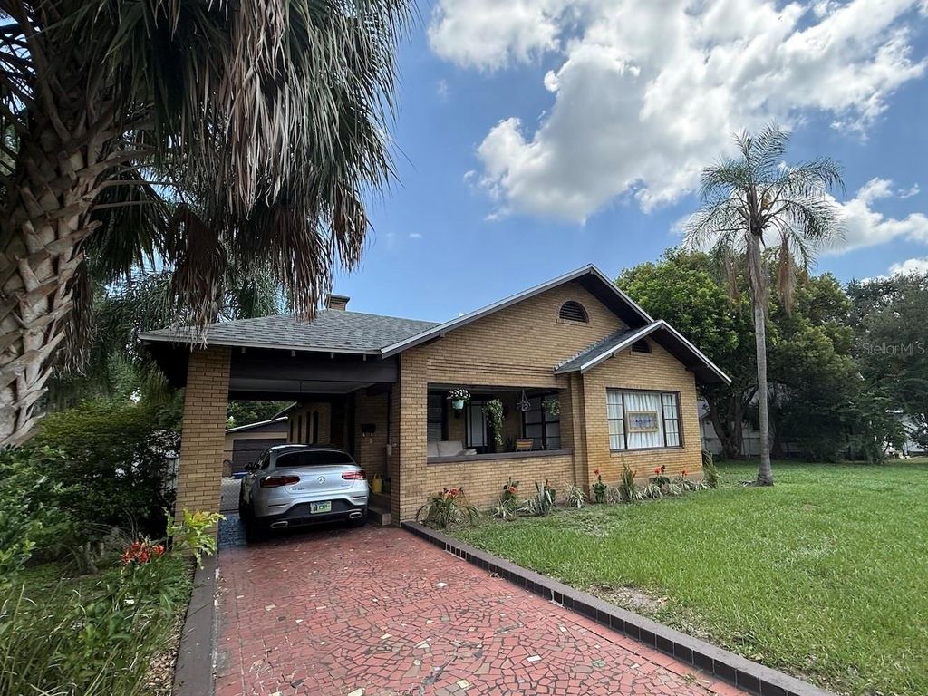 Image 3 of property listing at 1410 ELGIN STREET, Lakeland, FL 33801