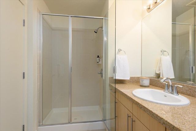 88 Bush Street 3203, San Jose, CA 95126