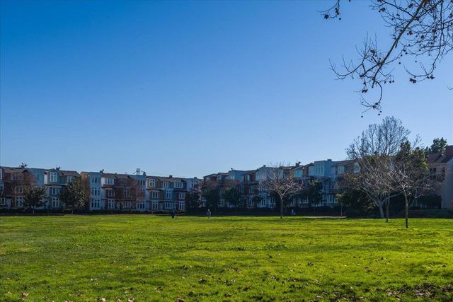 88 Bush Street 3203, San Jose, CA 95126