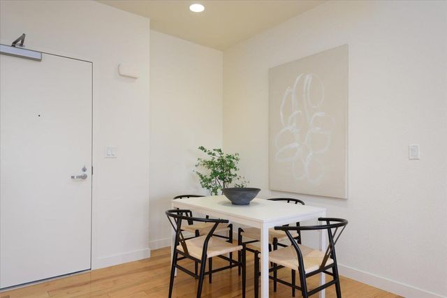 88 Bush Street 3203, San Jose, CA 95126