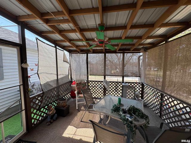 1503 SUMMER Street, Pekin, IL 61554