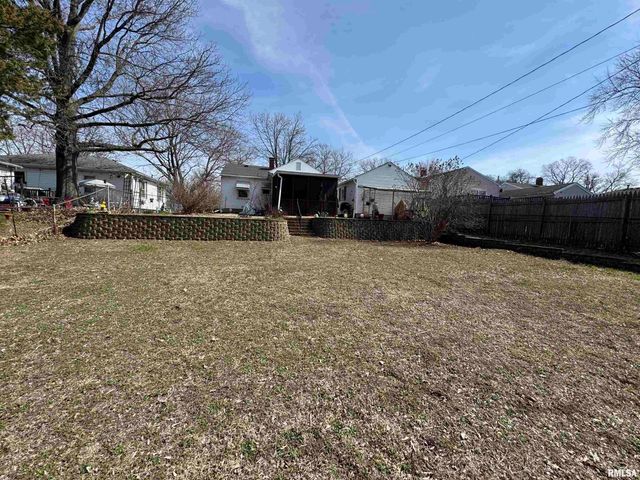 1503 SUMMER Street, Pekin, IL 61554