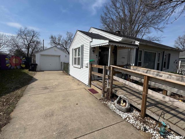 1503 SUMMER Street, Pekin, IL 61554