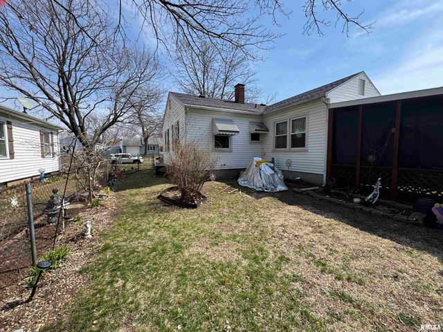 1503 SUMMER Street, Pekin, IL 61554