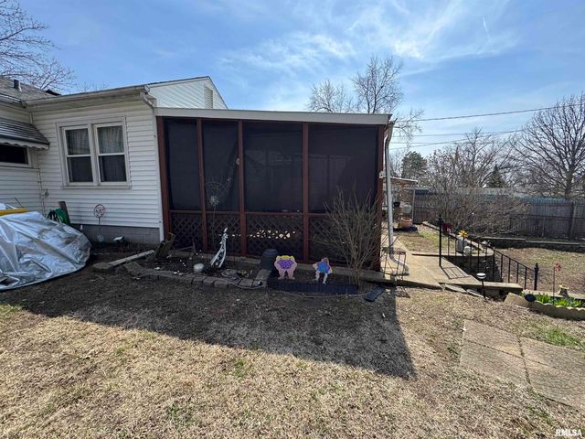 1503 SUMMER Street, Pekin, IL 61554