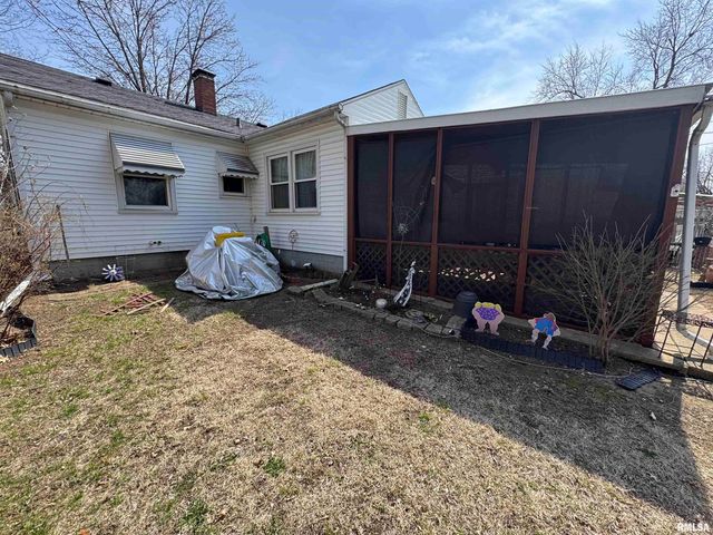 1503 SUMMER Street, Pekin, IL 61554