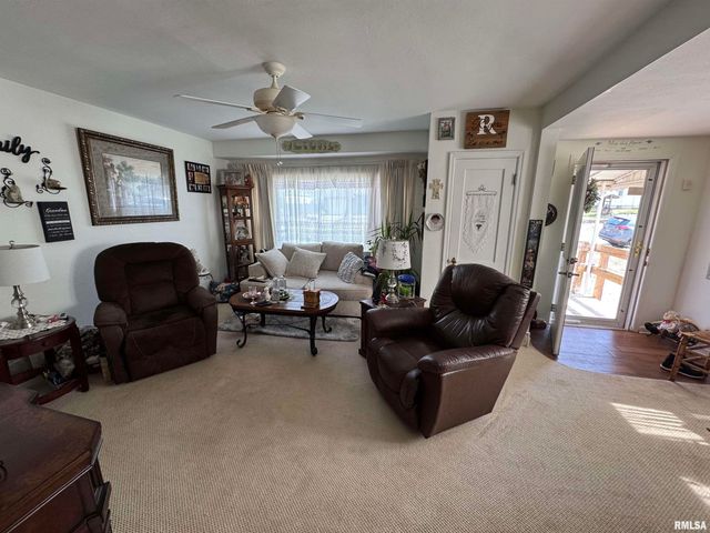 1503 SUMMER Street, Pekin, IL 61554