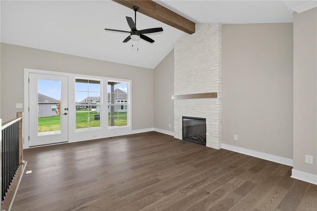 22214 W 82nd Terrace, Lenexa, KS 66220