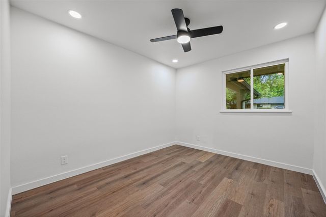 9219 Hunters TRCE E, Austin, TX 78758