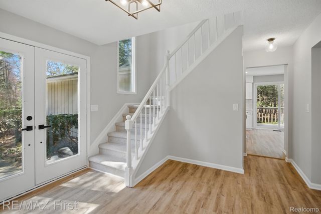 6620 RED CEDAR Lane, West Bloomfield Charter Township, MI 48324