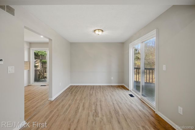 6620 RED CEDAR Lane, West Bloomfield Charter Township, MI 48324