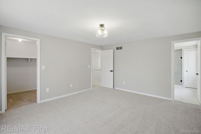 6620 RED CEDAR Lane, West Bloomfield Charter Township, MI 48324