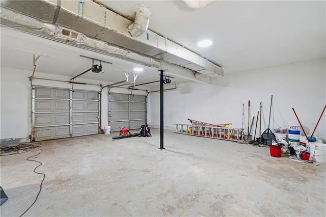 996 Park Forest Trl NW, Lilburn, GA 30047