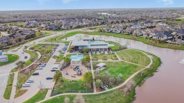 842 Butterfly Garden Trail, Richmond, TX 77406