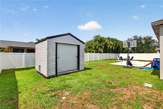 1809 26th ST, Cape Coral, FL 33914