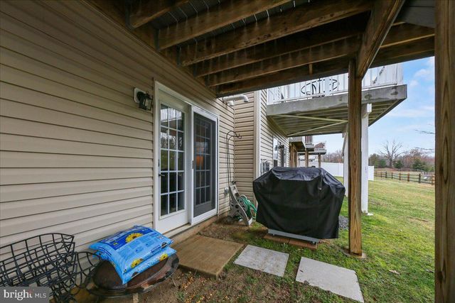 56 VILLAGE GREEN LN, Sicklerville, NJ 08081