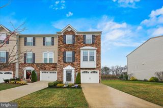 56 VILLAGE GREEN LN, Sicklerville, NJ 08081