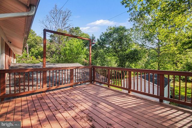 7409 LAKE DR, Manassas, VA 20111