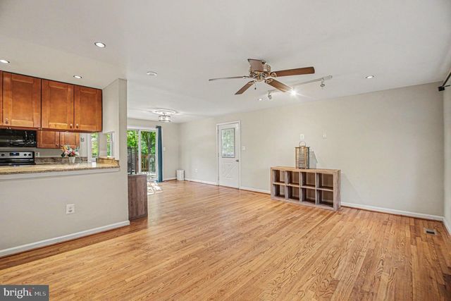 7409 LAKE DR, Manassas, VA 20111