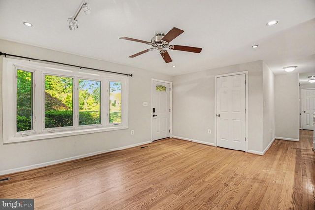 7409 LAKE DR, Manassas, VA 20111