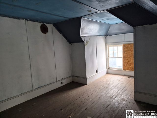 21 Price Street, Jamestown, NY 14701