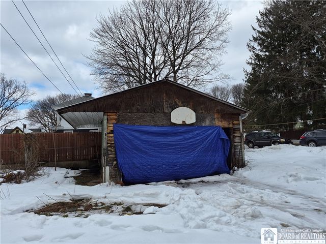 21 Price Street, Jamestown, NY 14701