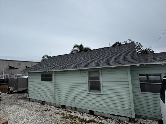 1120 KRUPPA AVENUE, Sarasota, FL 34237