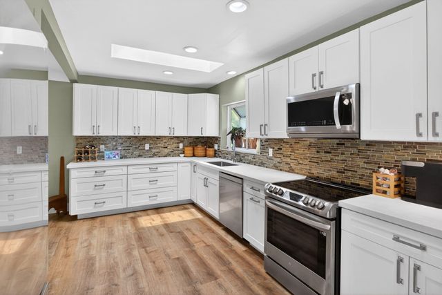 581 SE 11th Street, Pompano Beach, FL 33060