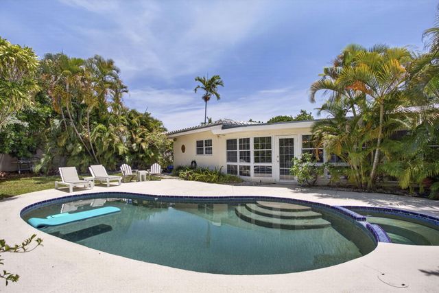 581 SE 11th Street, Pompano Beach, FL 33060