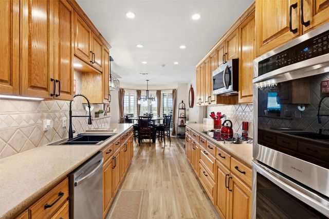 7520 Muirfield Drive, Cleburne, TX 76033