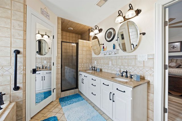 7520 Muirfield Drive, Cleburne, TX 76033