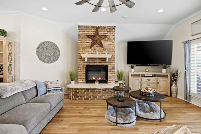 7520 Muirfield Drive, Cleburne, TX 76033