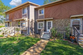 1530 N Smith Cir #702, Wichita, KS 67212